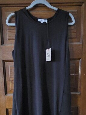 NWT Black Dress with pockets, Size XL